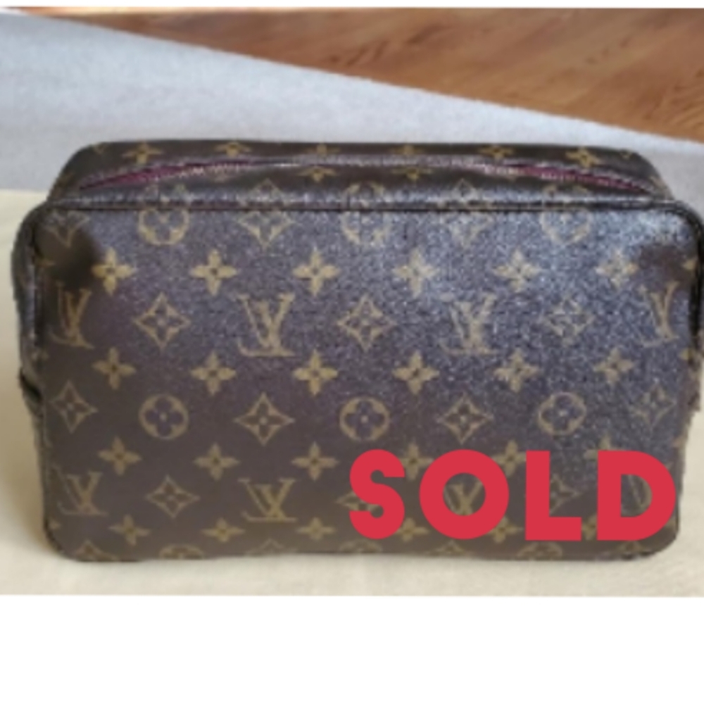 🛑Sold🛑Louis Vuitton Trousse 28